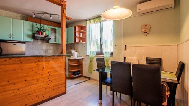 Apartment Vanja Pula Buitenkant foto