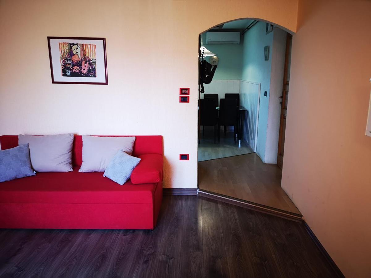 Apartment Vanja Pula Buitenkant foto