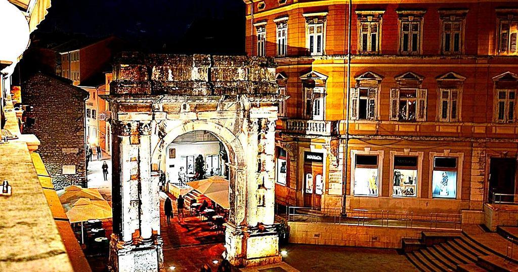 Apartment Vanja Pula Buitenkant foto